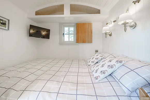 Height Of Winder Shepherds Hut