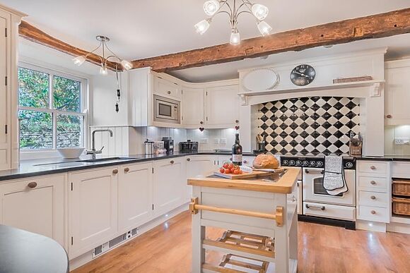 Damson Retreat