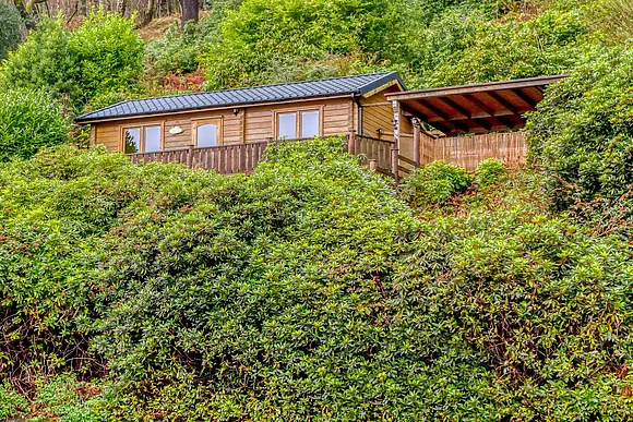Loch Earn Milestone Cabin