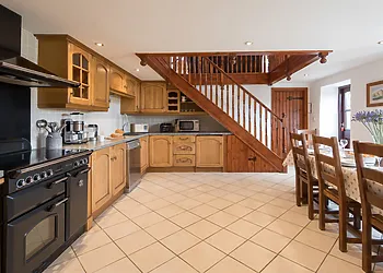 The traditional kitchen is equipped with modern conveniences enabling you to create delicious dishes