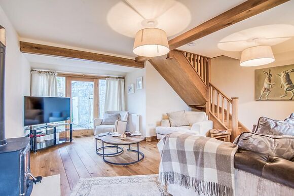 Snake And Diamond Cottage