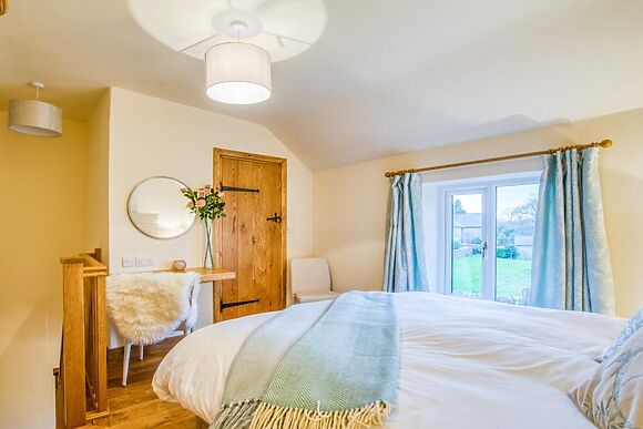 Snake And Diamond Cottage