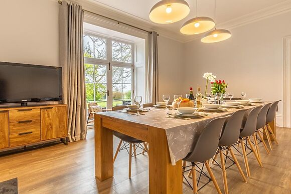 South Blatchborough Manor