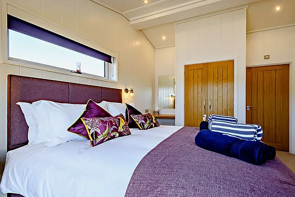 Holly Lodge At Bengairn