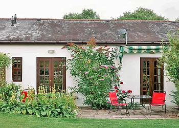 View towards the rear of the cottage