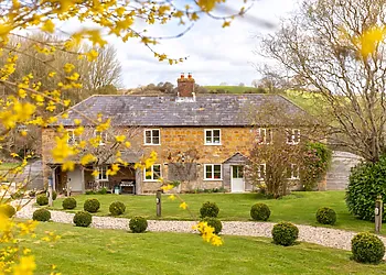 Peaceful setting surrounded by beautiful rolling countryside