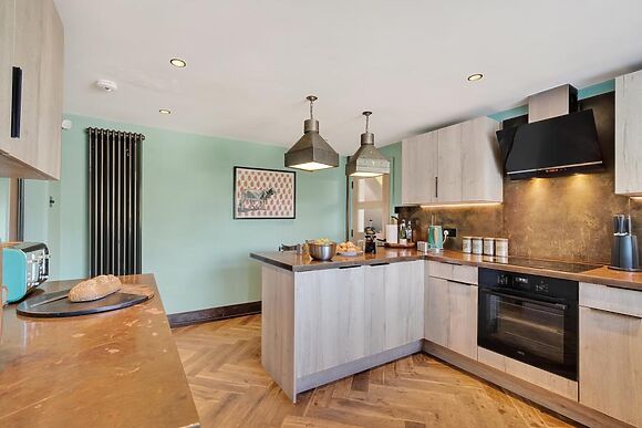 Large Cottage for 10 in Camber - photo 6 of 12
