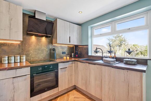 Large Cottage for 10 in Camber - photo 7 of 12