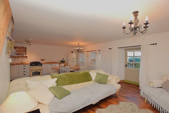 Clematis Cottage Escape