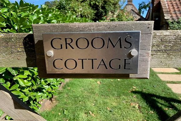 Grooms Cottage At Manor Farm