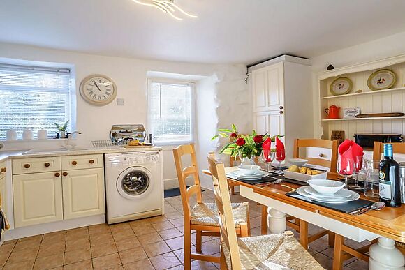 Waterwheel Cottage At Dolgoch Mill