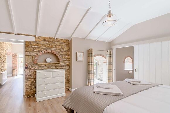 Vale Cottage At Wellspring Farm