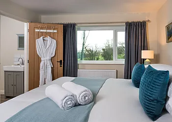Aberyscir bedroom with super king-size and en-suite shower 