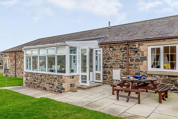 Peacock Cottage Newton By The Sea