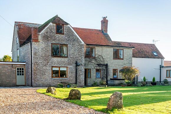 The Farmhouse At Coking Farm Fishery