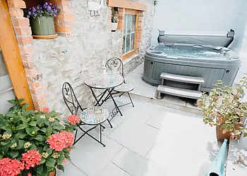 Hot tub and outside area