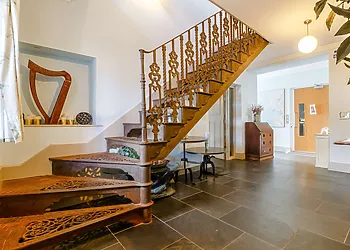 Entrance hallway with lift to second floor