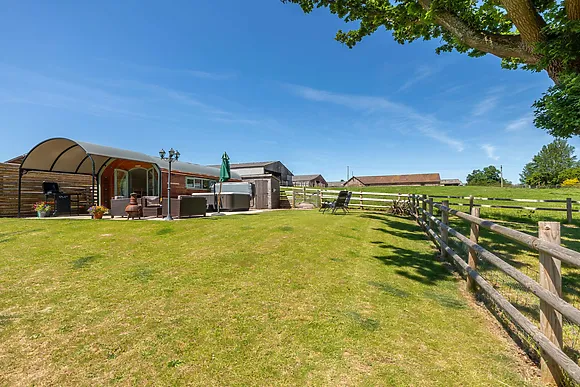 Aconbury Pods Woodcock