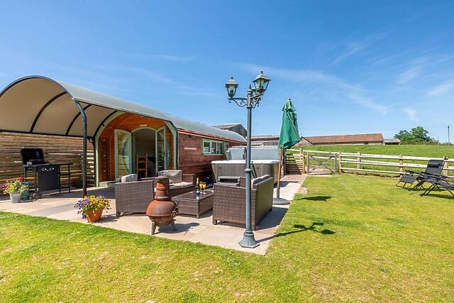 Aconbury Pods Woodcock