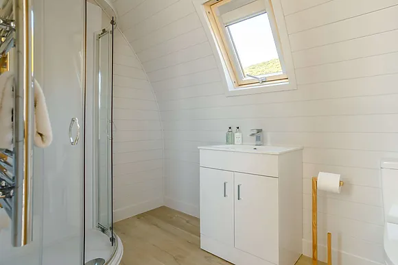 Highland Hot Tub Retreat 1