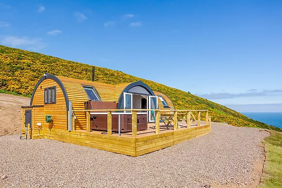 Highland Hot Tub Retreat 1