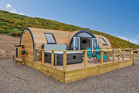 Highland Hot Tub Retreat 3