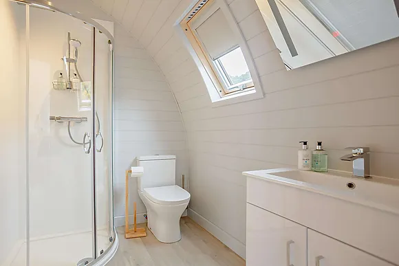 Highland Hot Tub Retreat 3