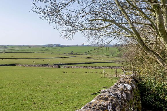 The Old Stable In The Peaks