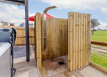 Luxurious outside shower