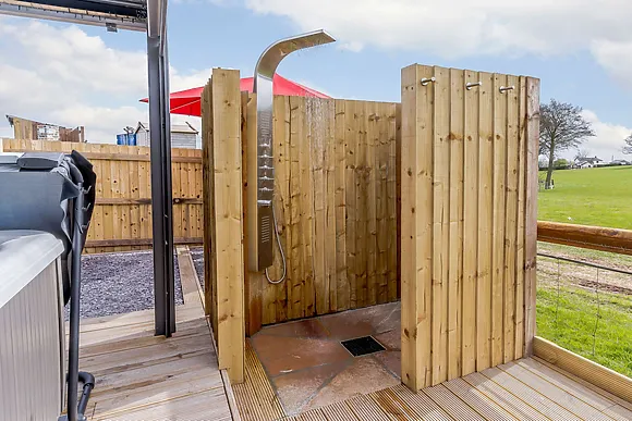 Finmia Sauna And Hot Tub