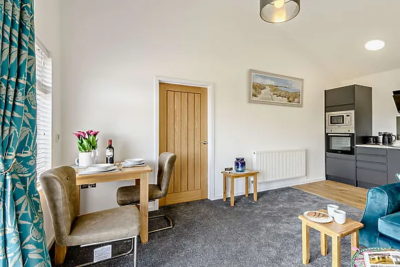 Lynwood Lodge The Log Cabin