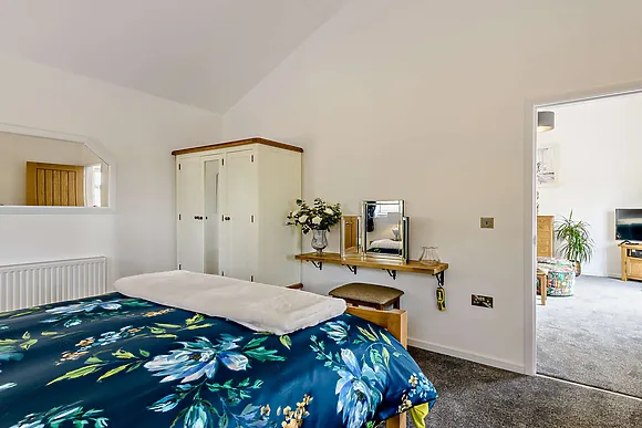 Lynwood Lodge The Log Cabin