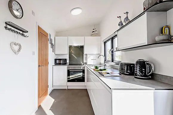 Lynwood Lodge The Garden Room