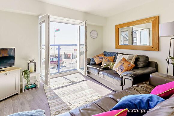 The Waterfront Pendine