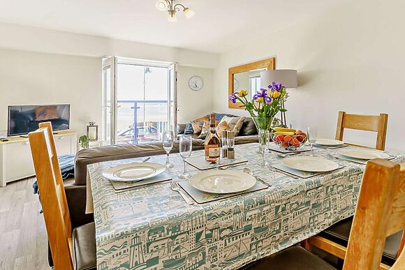 The Waterfront Pendine