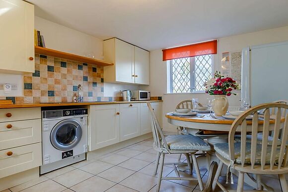 1 Pumphouse Cottages