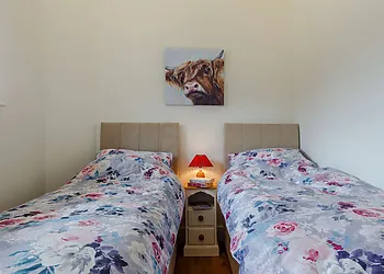 Cosy twin bedroom