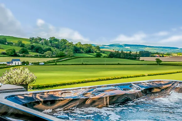 Ty Hiraeth Montgomery