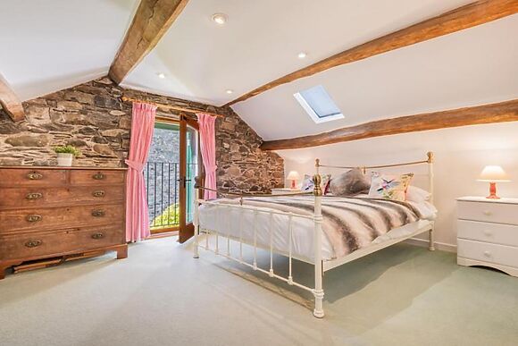 Hallgarth Barn