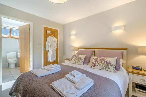 2-Bedroom, 2-Bathroom Cottage in Keswick