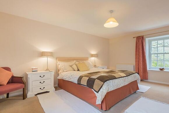 Dovedale Cottage