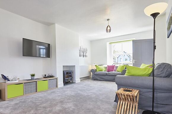 17 Otley Road