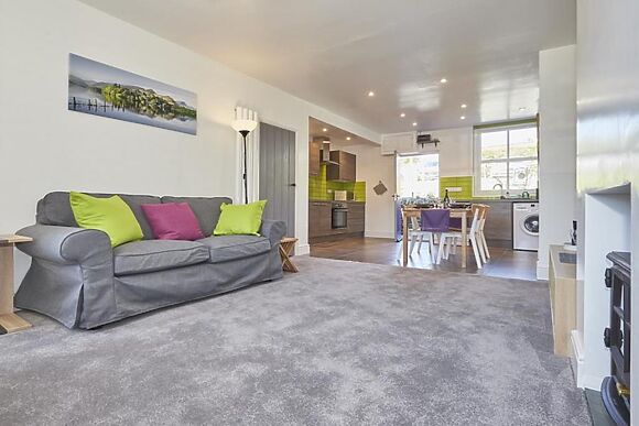 17 Otley Road