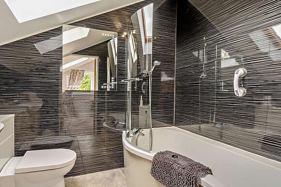 Bobby Lott Hall Cottage