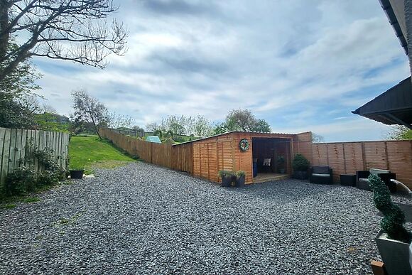 Bobby Lott Hall Cottage