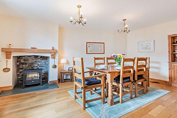 Crown Cottage