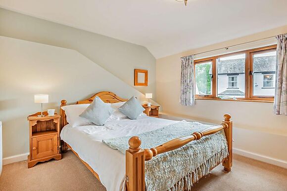 Crown Cottage