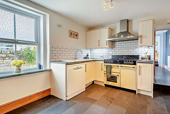 9 Morland Place