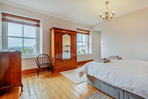 9 Morland Place