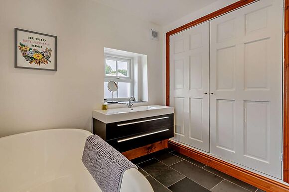 9 Morland Place